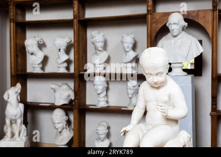 Possagno, Italie: Collection Antonio Canova. Sculptures classiques en marbre blanc situées dans sa maison natale. Banque D'Images