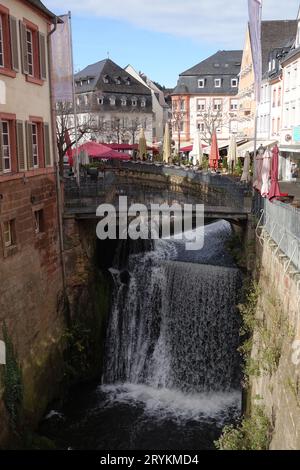 Cascade à Saarburg Banque D'Images