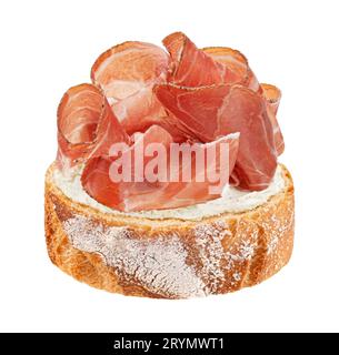 Le prosciutto italien crudo bruschetta isolé sur fond blanc Banque D'Images