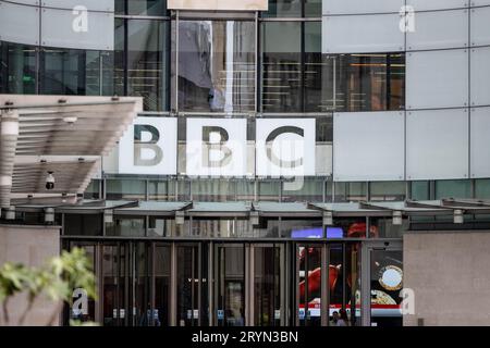 Londres, Royaume-Uni. 01 octobre 2023. La façade de Broadcasting House, le siège de la BBC, à Londres. (Photo de Hesther ng/SOPA Images/Sipa USA) crédit : SIPA USA/Alamy Live News Banque D'Images