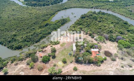 Vue sur la surface du paysage typique du Pantanal Banque D'Images