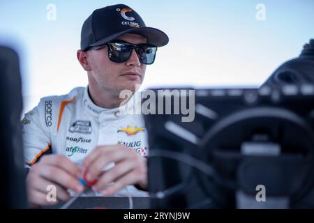 Le pilote de la NASCAR Cup Series, Justin Haley, se prépare à courir pour l'AVENT Health 400 à Kansas City, KC, États-Unis. Banque D'Images