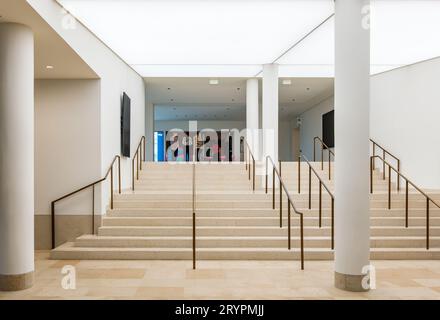 Nouvelle entrée et escalier des National Galleries of Scotland extension moderne nouvellement ouverte, Édimbourg, Royaume-Uni Banque D'Images