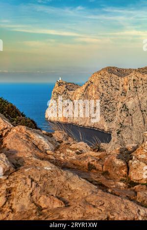 Phare de Cape Formentor sur la côte nord de Majorque, Espagne Banque D'Images