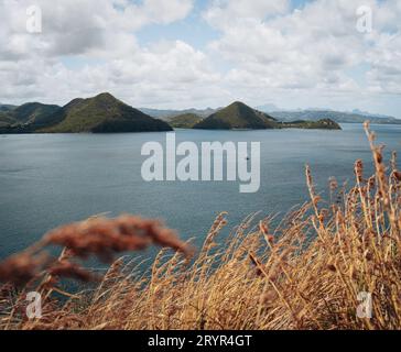 Yachts ancrant dans la célèbre Rodney Bay, Sainte-Lucie, Antilles Banque D'Images
