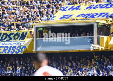 Buenos Aires, Argentine. 01 octobre 2023. Jorge Amor Ameal président de CA Boca Juniors lors du match de Liga Argentina entre CA Boca Juniors et River plate a joué au stade la Bombonera le 1 octobre 2023 à Buenos Aires, Espagne. (Photo de Santiago Joel Abdala/PRESSINPHOTO) crédit : PRESSINPHOTO SPORTS AGENCY/Alamy Live News Banque D'Images