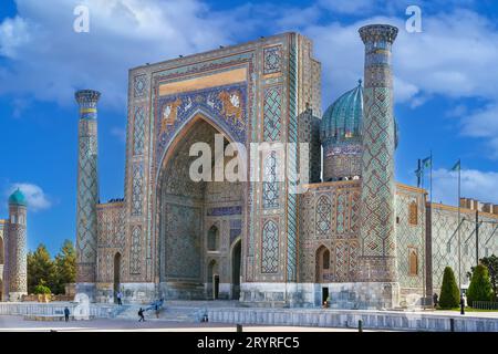 Sher-Dor Madrasa, Samarkand, Ouzbékistan Banque D'Images