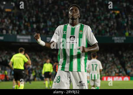 Séville, Espagne. 01 octobre 2023. Assane Diao du Real Betis lors du match de Liga entre le Real Betis et Valencia CF a joué au stade Benito Villamarin le 1 octobre à Séville, en Espagne. (Photo Antonio Pozo/PRESSINPHOTO) crédit : PRESSINPHOTO SPORTS AGENCY/Alamy Live News Banque D'Images