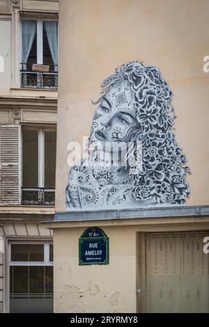 Street art dans la rue Amelot dans le 11e arrondissement de Paris Banque D'Images