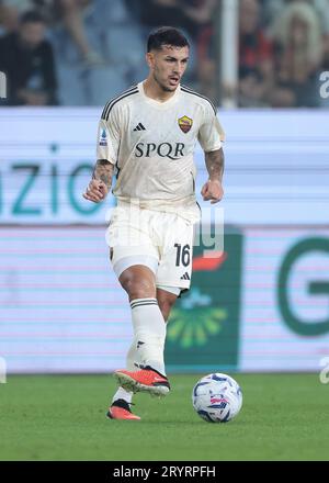 Gênes, Italie. 28 septembre 2023. Leandro Paredes de L'AS Roma lors du match de Serie A à Luigi Ferraris, Gênes. Le crédit photo devrait se lire : Jonathan Moscrop/Sportimage crédit : Sportimage Ltd/Alamy Live News Banque D'Images