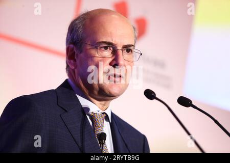 Thessalonique, Grèce. 29 septembre 2023. Le ministre grec de l'économie nationale et des Finances Kostis Hatzidakis prononce un discours lors du troisième sommet métropolitain de Thessalonique. (Image de crédit : © Giannis Papanikos/ZUMA Press Wire) USAGE ÉDITORIAL SEULEMENT! Non destiné à UN USAGE commercial ! Banque D'Images