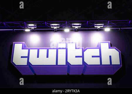 Streaming en ligne plateforme Twitch branding vu au Tokyo Game Show 2023. Banque D'Images