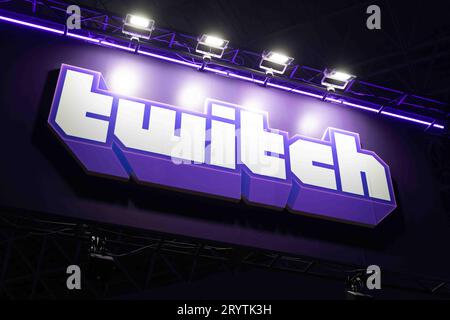 Streaming en ligne plateforme Twitch branding vu au Tokyo Game Show 2023. Banque D'Images