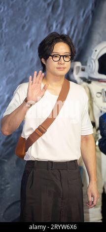 Chun Jung-Myoung, le 25 juillet 2023 : l'acteur Chun Jung-Myoung pose devant la vitrine du tapis rouge avant une avant-première VIP du film sud-coréen 'la Lune' à Séoul, Corée du Sud. (Photo de Lee Jae-won/AFLO) Banque D'Images