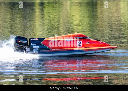 Courses de bateaux à moteur à Vila Velha de Ródão, lors du Grand Prix du Portugal II du Championnat du monde UIM F2 2023. Banque D'Images