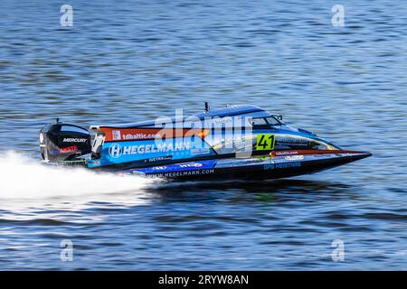 Courses de bateaux à moteur à Vila Velha de Ródão, lors du Grand Prix du Portugal II du Championnat du monde UIM F2 2023. Banque D'Images