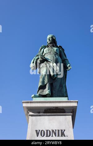 Statue de Valentin Vodnik à Vodnik Square à Ljubljana, Slovénie Banque D'Images