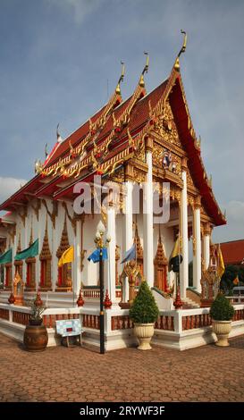 Wat Chalong (Wat Chaithararam) temple dans le sous-district de Chalong. La province de Phuket. Thaïlande Banque D'Images