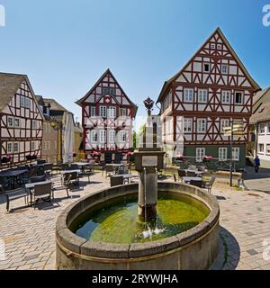 Maisons à colombages sur le Kornmarkt dans la vieille ville historique, Wetzlar, Hesse, Allemagne, Europe Banque D'Images