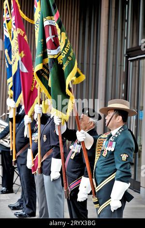 National Memorial Arboretum, Royaume-Uni. 31 juillet 2017. Les militaires rendent hommage à ceux qui ont perdu la vie lors de la bataille de Passchendale. Banque D'Images