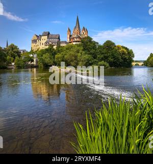 Cathédrale de Limbourg St. Georg et le château du Limbourg au-dessus de la rivière Lahn, Limburg an der Lahn, Allemagne Banque D'Images