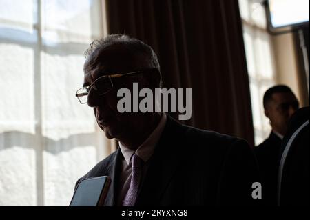 Bogota, Colombie. 02 octobre 2023. Le ministre colombien de la Défense Ivan Velasquez prend part à un événement où l'amiral Jose Prudencio Padilla reçoit la promotion postulante de Grand Amiral de la Nation, par le gouvernement colombien le 2 octobre 2023. Photo par : Sebastian Barros/long Visual Press crédit : long Visual Press/Alamy Live News Banque D'Images