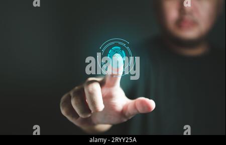 Authentification biométrique de numérisation de cybersécurité d'empreintes digitales et loi sur la protection des données personnelles ou PDPA avec des antécédents de personnes. Te Banque D'Images