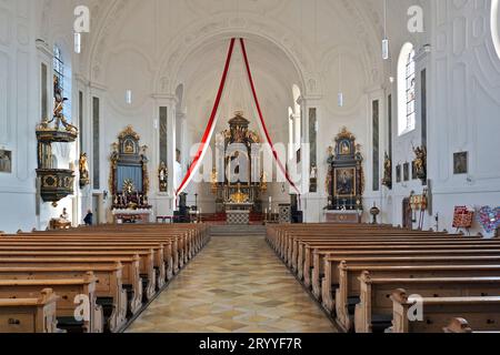 Église paroissiale de la ville de St. Walburga à Beilngries dans le AltmÃ¼hltal, haute-Bavière, Allemagne Banque D'Images