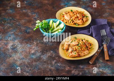 Couscous avec viande et légumes Banque D'Images
