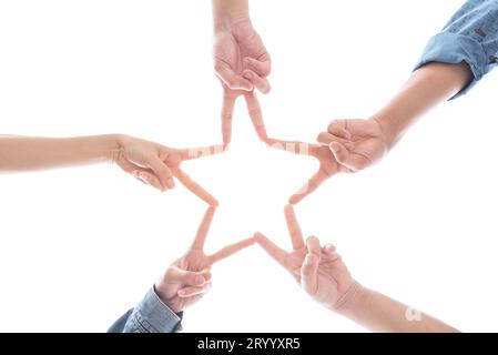 Les mains dans le formulaire comme star shape isolées sur fond blanc. Rapport et des concept signe Banque D'Images