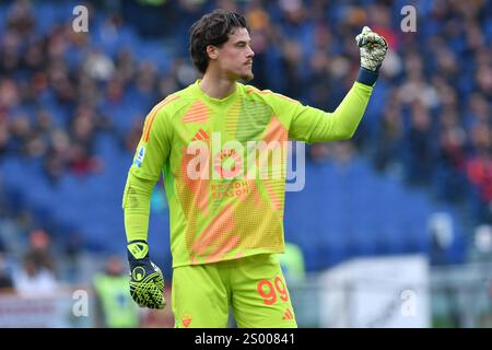 Rome, Latium. 22 décembre 2024. Mile Svilar de L'AS Roma lors du match de Serie A entre Roma et Parme au stade olympique, Italie, le 22 décembre 2024. Crédit crédit : massimo insabato/Alamy Live News Banque D'Images