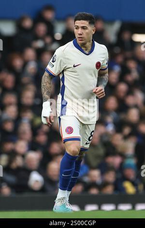 Enzo Fernández de Chelsea lors du match de premier League Everton vs Chelsea au Goodison Park, Liverpool, Royaume-Uni. 22 décembre 2024. (Photo Mark Cosgrove/News images) à Liverpool, Royaume-Uni, le 22/12/2024. (Photo de Mark Cosgrove/News images/SIPA USA) crédit : SIPA USA/Alamy Live News Banque D'Images