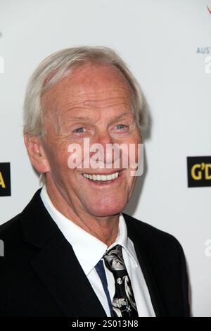 **FICHIER PHOTO** Paul Hogan est décédé. LOS ANGELES, CA - 11 janvier : Paul Hogan au G'Day USA Los Angeles Black Tie Gala 2014, JW Marriott, Los Angeles, 11 janvier 2014. Crédit : Janice Ogata/MediaPunch Inc Banque D'Images