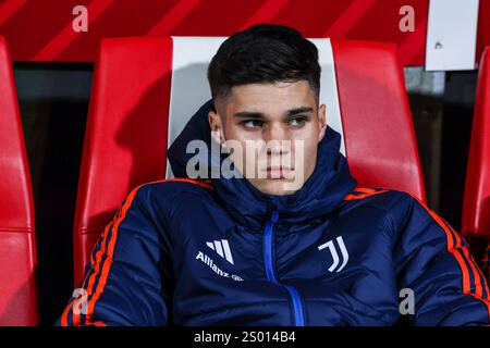 Italien. 22 décembre 2024. Vasilije Adzic de Juventus FC regarde pendant la Serie A 2024/25 un match de football entre AC Monza et Juventus FC au U-Power Stadium crédit : dpa/Alamy Live News Banque D'Images