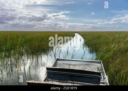 Excursion en hydroglisseur dans le parc national des Everglades de Floride, Floride, États-Unis Banque D'Images