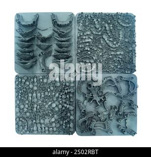 Couronnes dentaires à dents créées sur une imprimante 3d pour le métal Banque D'Images