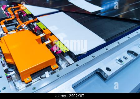 module de batterie au lithium avec bms disponible pour voiture électrique ou centrale de stockage Banque D'Images