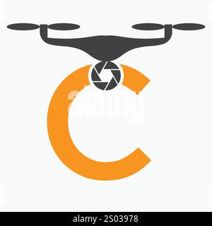 Lettre initiale C Drone logo. Modèle de vecteur de signe de logo de technologie de drone Illustration de Vecteur