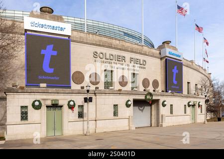 Soldier Field, situé dans le centre-ville de Chicago, abrite les Chicago Bears de la NFL. Banque D'Images