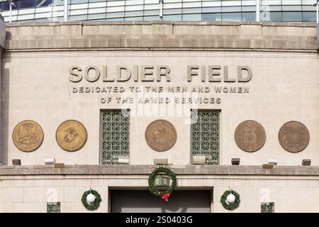 Soldier Field, situé dans le centre-ville de Chicago, abrite les Chicago Bears de la NFL. Banque D'Images