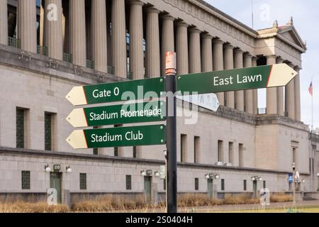 Soldier Field, situé dans le centre-ville de Chicago, abrite les Chicago Bears de la NFL. Banque D'Images