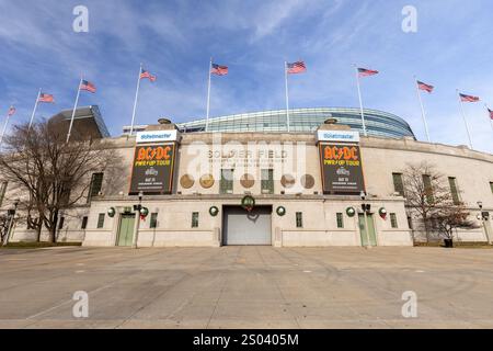 Soldier Field, situé dans le centre-ville de Chicago, abrite les Chicago Bears de la NFL. Banque D'Images