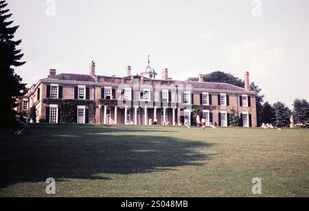 Polesden Lacey maison de campagne historique, Great Bookham, Surrey, Angleterre, Royaume-Uni 1960 construit 1824 architecte Thomas Cubitt entièrement remodelé en 1906 par Margaret Greville. Banque D'Images