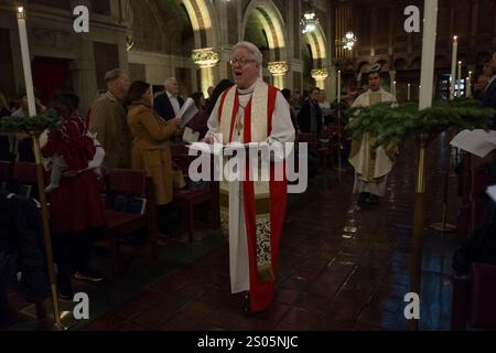 New York, États-Unis. 24 décembre 2024, New York City, New York, États-Unis : concours de Noël et Sainte Eucharistie à l'église Saint Barhtolomew. Une célébration sacrée la veille de Noël, impliquant des enfants de la paroisse locale. (Crédit image : © Billy Tompkins/ZUMA Press Wire) USAGE ÉDITORIAL SEULEMENT! Non destiné à UN USAGE commercial ! Crédit : ZUMA Press, Inc/Alamy Live News Banque D'Images