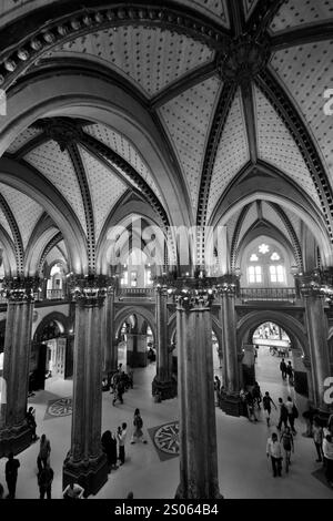 Vue extérieure du Chhatrapati Shivaji Maharaj Terminus, est une gare ferroviaire historique et un site du patrimoine mondial de l'UNESCO à Mumbai, Maharashtra, Inde Banque D'Images