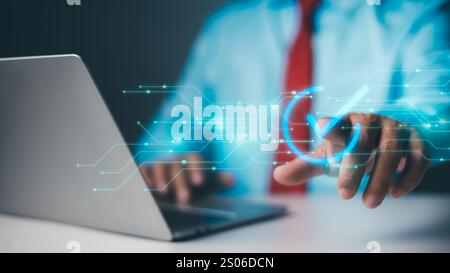 Concept d'automatisation de validation des processus métier, garantie de service, gestion de l'assurance qualité, certification, transformation numérique. homme d'affaires à Banque D'Images