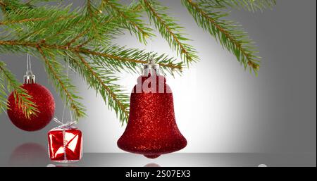 Image de branches de sapins et de décorations sur fond blanc. noël, hiver, tradition et célébration concept image générée numériquement. Banque D'Images