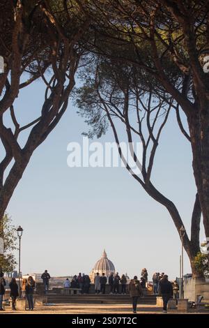 Jardin d'orangers à Aventine Hills. Centre-ville de Rome. Italie Banque D'Images