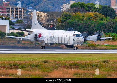 Japon, à la base aérienne de Kanoya 19 novembre 2024 : Kawasaki P-3 MPA à la base aérienne de Kanoya au Japon Banque D'Images