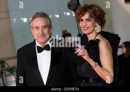 Juanjo Puigcorbé et Lola Marceli assistent au tapis rouge des Prix Jose María Forque 2024 au Palacio Municipal de Congresos de Madrid. Banque D'Images